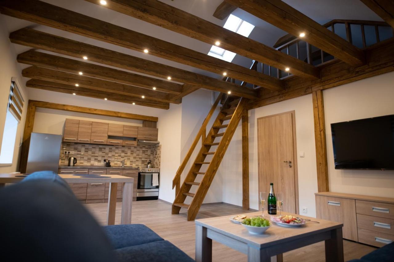 Apartmany Meandry Mimon Dış mekan fotoğraf