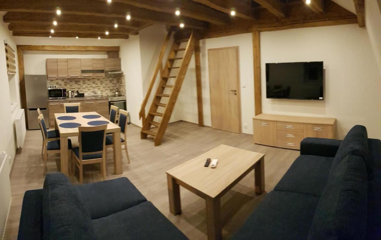 Apartmany Meandry Mimon Dış mekan fotoğraf