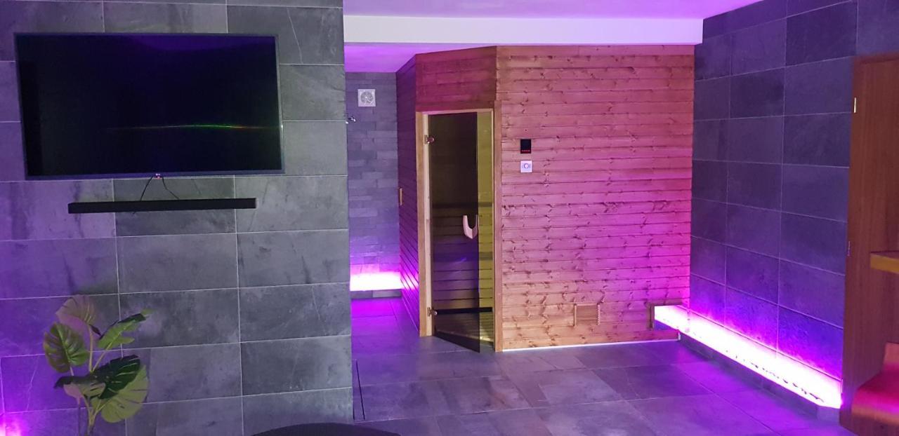 Apartmany Meandry Mimon Dış mekan fotoğraf